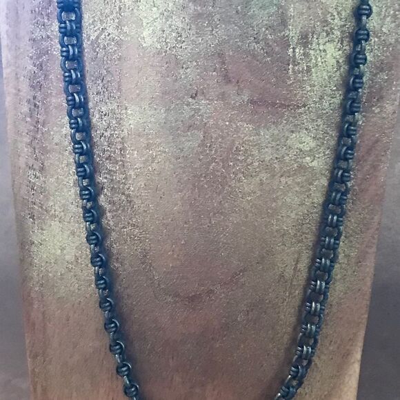 Madewell chain link necklace. - Picture 2 of 10